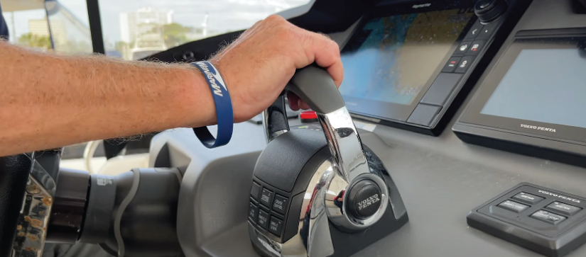 MarineMax 484
