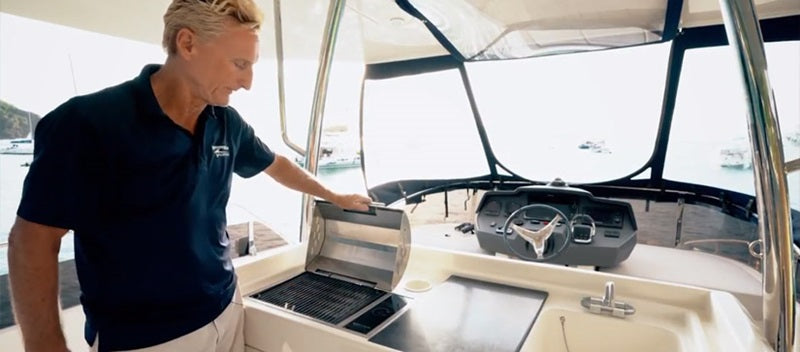 Using Features and Amenities on the Flybridge