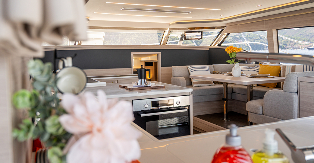 MarineMax 464